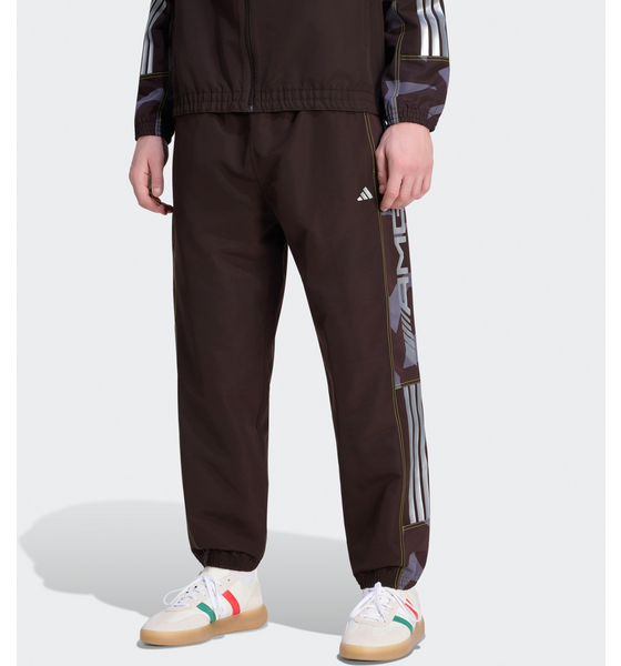 
ADIDAS, 
Adidas Amg Camo Woven Tr&auml;ningsbyxor, 
Detail 1
