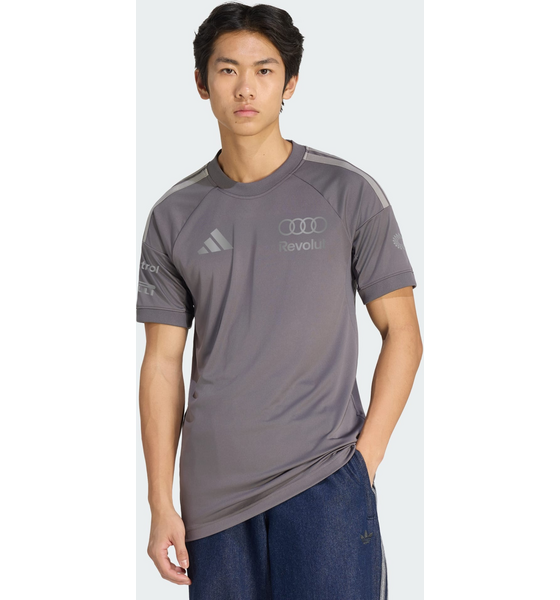 
ADIDAS, 
Adidas Audi Revolut F1 Team Driver Replikatr&ouml;ja, 
Detail 1
