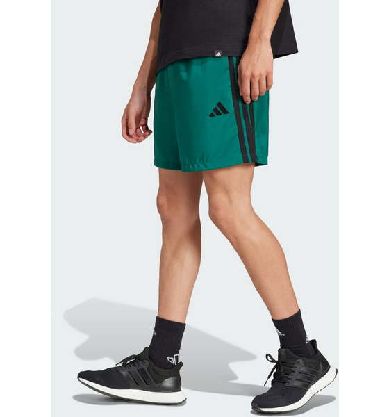941107101107 ADIDAS Adidas Essentials 3-stripes Chelsea Shorts  Model01 Detail