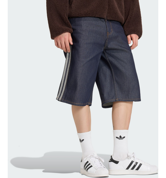 
ADIDAS ORIGINALS, 
Adidas Originals Firebird Adicolor Jorts Med Medelh&ouml;g Midja Och Raka Ben, 
Detail 1
