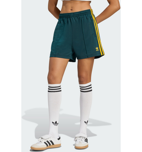 945354102101 ADIDAS ORIGINALS Adidas Originals Firebird Shorts  Model01 Detail