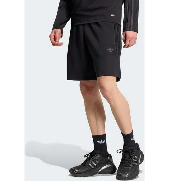 
ADIDAS ORIGINALS, 
Adidas Originals Spacer Teamgeist 26 Cutline Shorts, 
Detail 1
