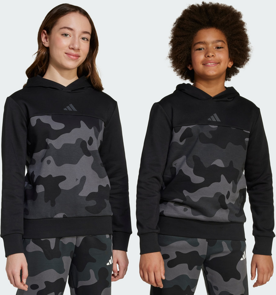 947600101101 ADIDAS Adidas Seasonal Essentials Camo Fleece Hoodie För Barn  Model01 Detail