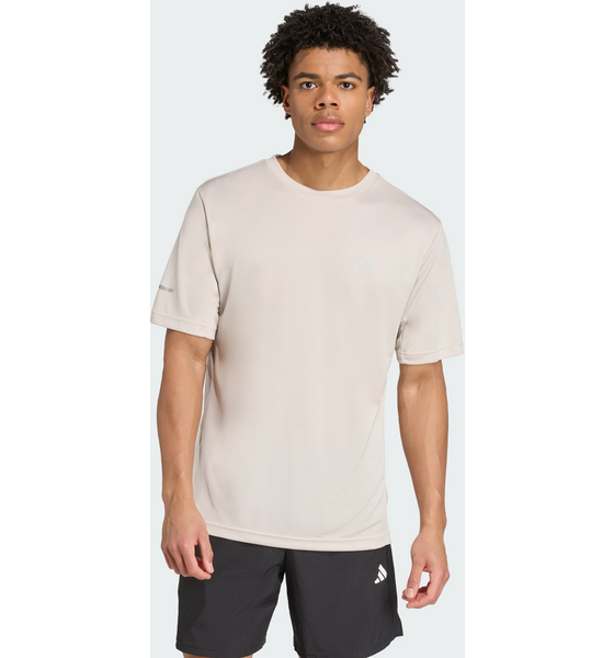 958391101101 ADIDAS Adidas Training Essentials Holiday Pack T-shirt  Model01 Detail