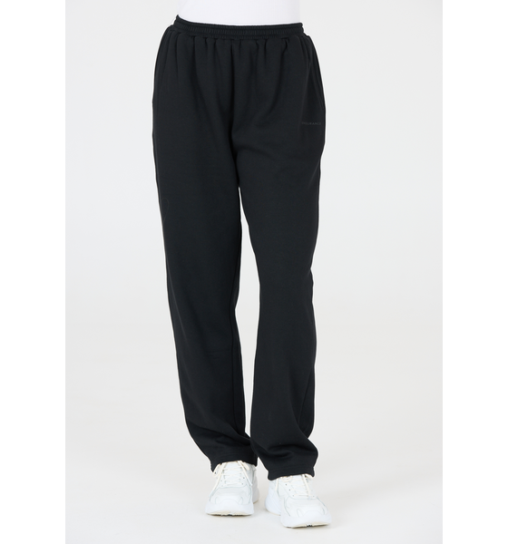 953264101101 ENDURANCE Arlanc Sweat Pants  Model01 Detail