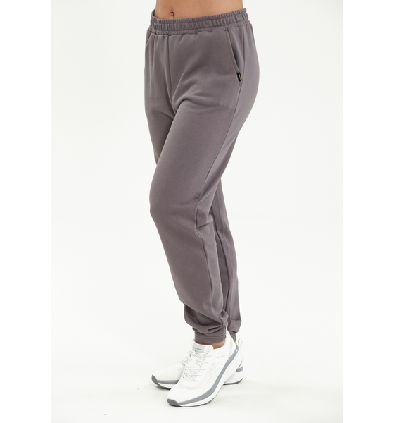 953321102101 ENDURANCE Beisty Sweat Pants  Model01 Detail