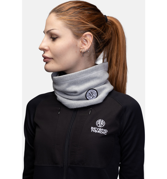 
BEYOND NORDIC, 
Bn211 Knitted Neck Gaiter, 
Detail 1
