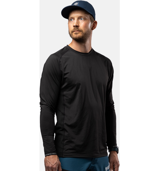 
BEYOND NORDIC, 
Bn214 Ls Performance T-shirt Men's, 
Detail 1
