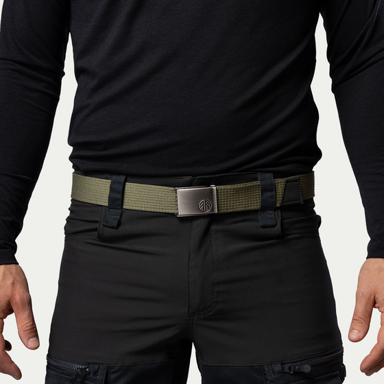 
BEYOND NORDIC, 
Bn409 Canvas Belt, 
Detail 1
