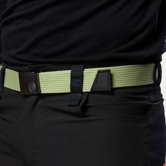 
BEYOND NORDIC, 
Bn409 Canvas Belt, 
Detail 1
