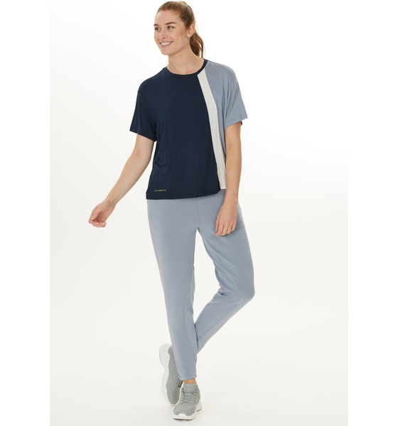 953331101101 ENDURANCE Carla T-shirt  Model01 Detail