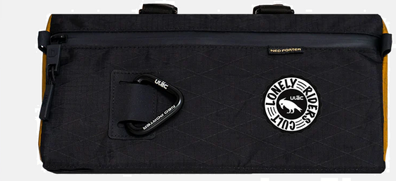 
UL&Auml;C, 
Coursier Apex Max 3.2l Onyx Cykelv&auml;ska, 
Detail 1
