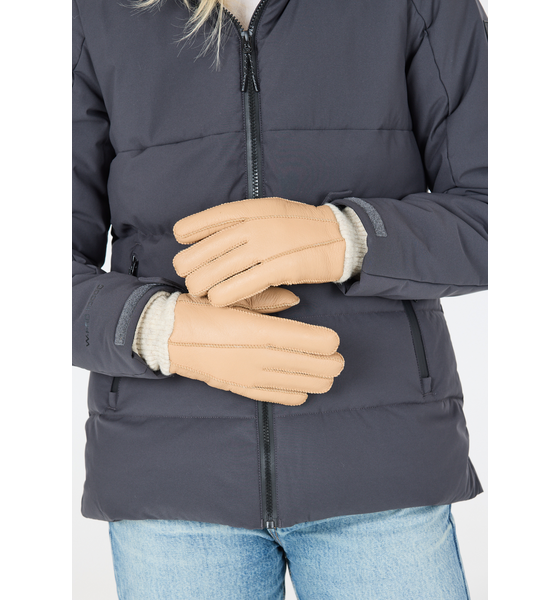 
WHISTLER, 
Desiree Gloves, 
Detail 1
