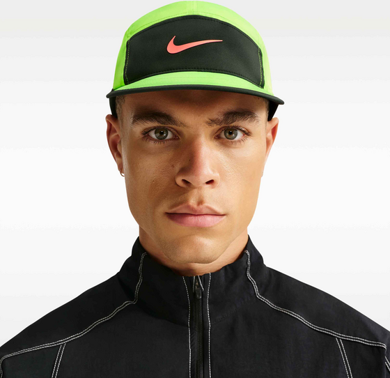 
NIKE, 
Dri-fit Unstructured Swoosh Cap Fly, 
Detail 1
