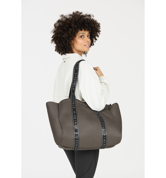 
ATHLECIA, 
Eshely, 
Detail 1
