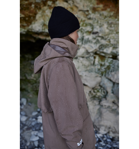 
SOS, 
Girdwood Cap, 
Detail 1
