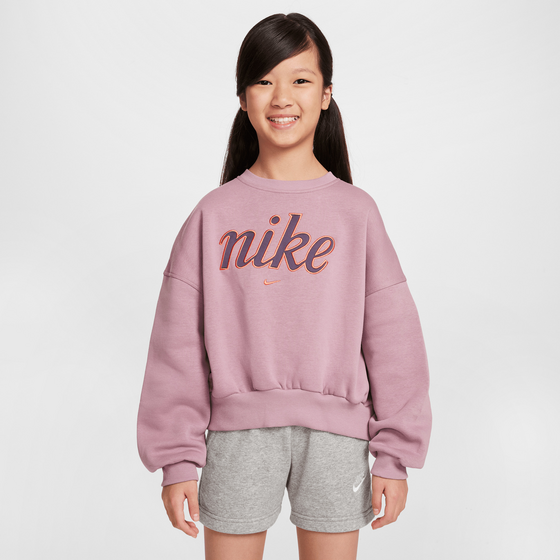 
NIKE, 
Girls' Boxy Crew-neck Sweatshirt Sportswear Club Fleece, 
Detail 1
