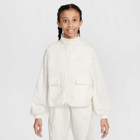 
NIKE, 
Girls' Jacket Sportswear, 
Detail 3
