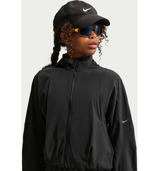
NIKE, 
Girls' Water-repellent Uv Woven Jacket Mavn, 
Detail 1
