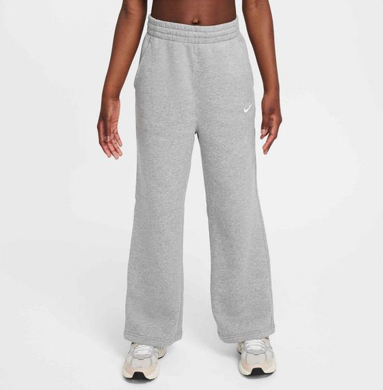 405468103501 NIKE Girls' Wide-leg Trousers Sportswear Club Fleece  Model01 Detail