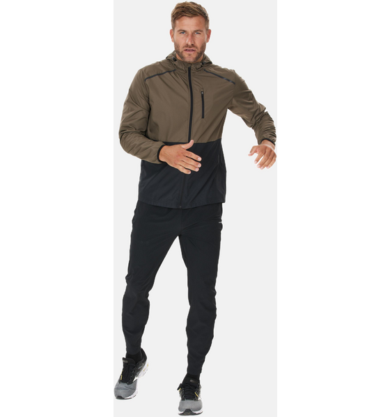 952700101101 ENDURANCE Hugoee Running Jacket  Model01 Detail
