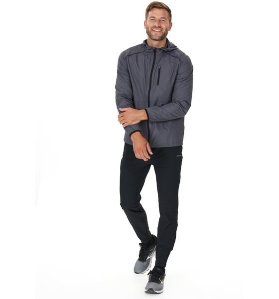 952700104102 ENDURANCE Hugoee Running Jacket  Model01 Detail