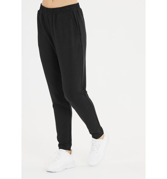 952856102101 ENDURANCE Jade Sweatpants  Model01 Detail