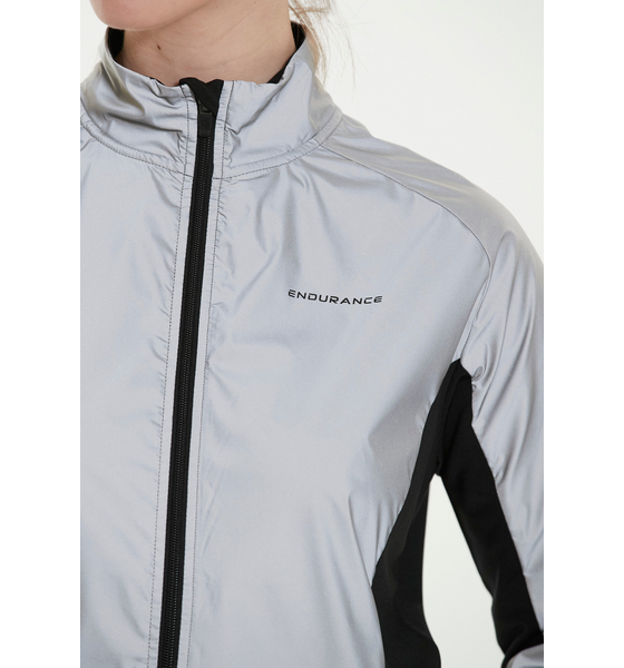 
ENDURANCE, 
Jelly Windbreaker, 
Detail 6
