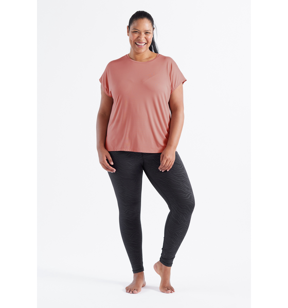 
Q SPORTSWEAR, 
Jenirei T-shirt, 
Detail 1
