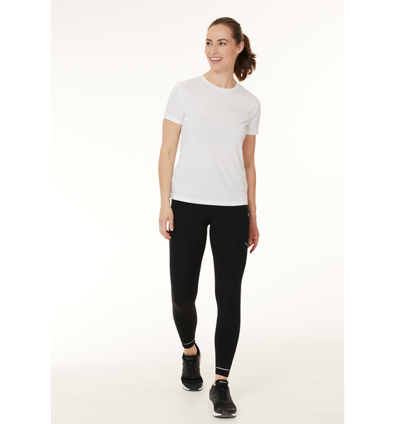 955812113101 ENDURANCE Keily T-shirt  Model01 Detail