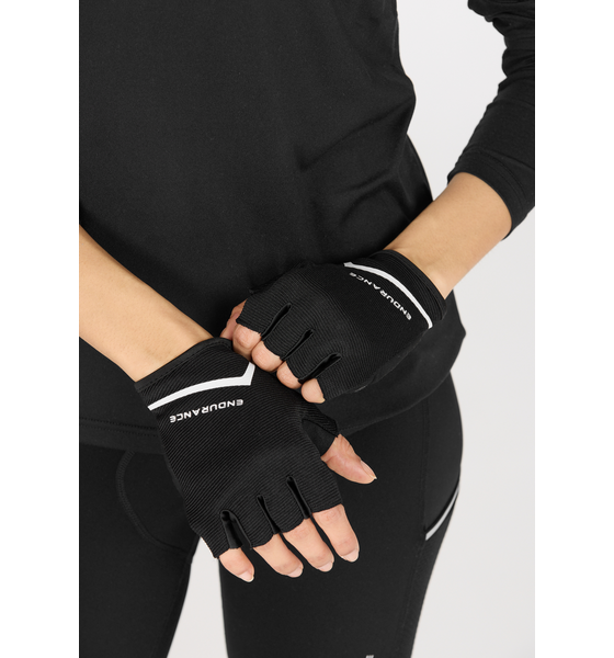 
ENDURANCE, 
Kinley, 
Detail 1
