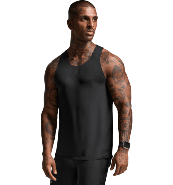 
2XU, 
Light Speed Tech Singlet, 
Detail 1
