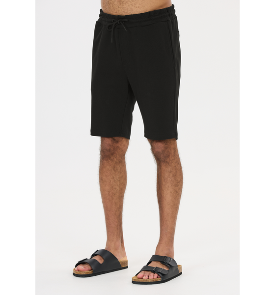 
NOU, 
Lucan, 
Detail 1
