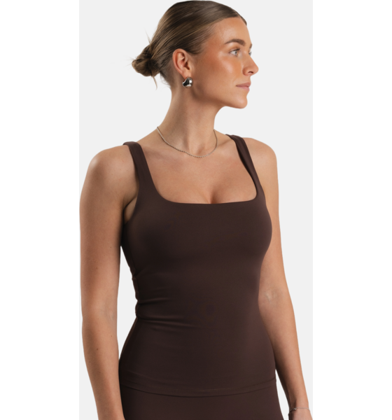 950435102101 MKLIFESTYLE Lux Built-in Square Tank Top  Model01 Detail