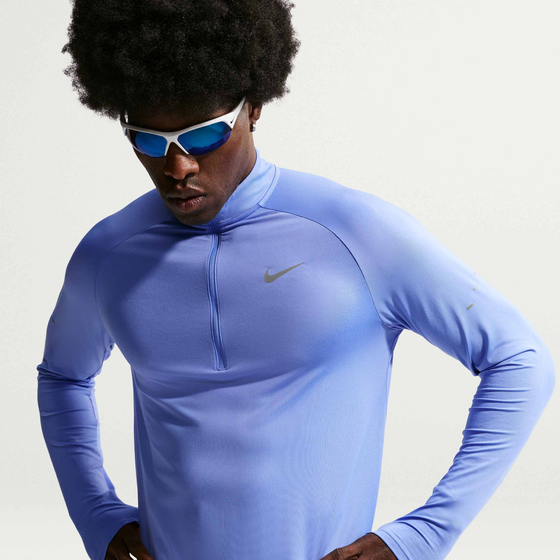 
NIKE, 
Men's Dri-fit 1/2-zip Running Mid Layer Stride, 
Detail 1
