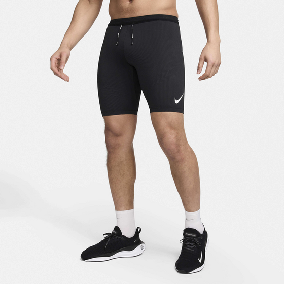 925534101101 NIKE Men's Dri-fit Adv Running 1/2-length Leggings Aeroswift  Model01 Detail