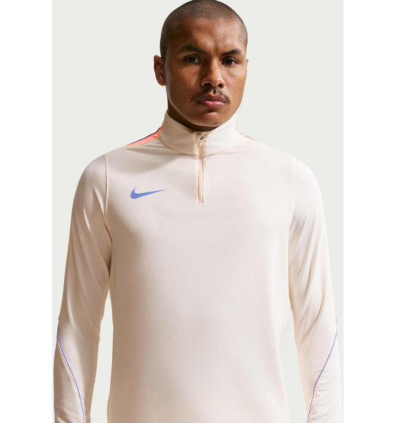 
NIKE, 
Men's Dri-fit Football Drill Top Strike, 
Detail 1
