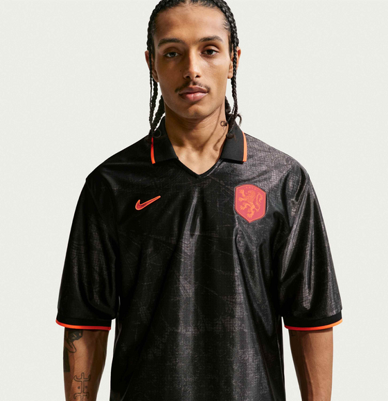 
NIKE, 
Men's Dri-fit Short-sleeve Football Top Netherlands Energy, 
Detail 1
