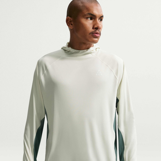 
NIKE, 
Men's Dri-fit Uv Protection Hooded Trail-running Top Acg 'solar Chase', 
Detail 1
