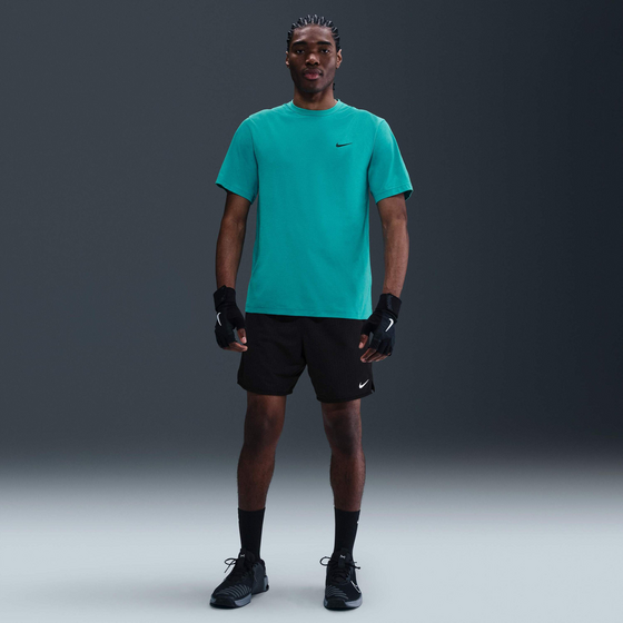 378610501501 NIKE Men's Dri-fit Uv Short-sleeve Versatile Top Hyverse  Model01 Detail