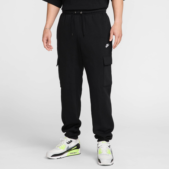 949597101101 NIKE Men's Fleece Cargo Trousers Club  Model01 Detail