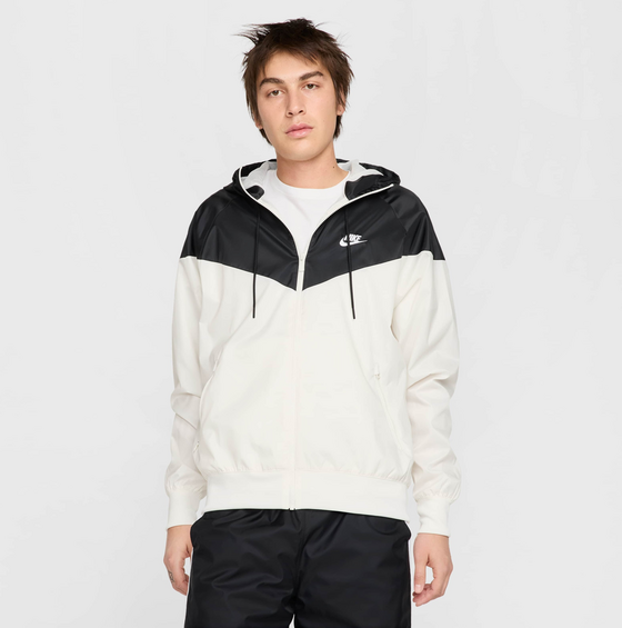 317275506501 NIKE Men's Hooded Jacket Sportswear Windrunner 317275506501 NIKE Men's Hooded Jacket Sportswear Windrunner Model01 Detail