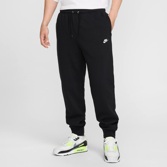 946173101105 NIKE Men's Joggers Club  Model01 Detail