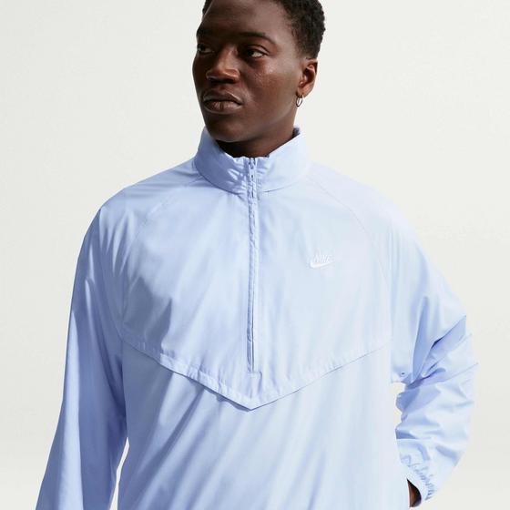 
NIKE, 
Men's Lightweight Half-zip Jacket Windrunner, 
Detail 1
