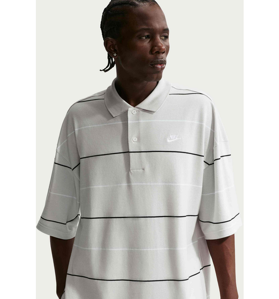
NIKE, 
Men's Oversized Striped Polo Sportswear Club, 
Detail 1
