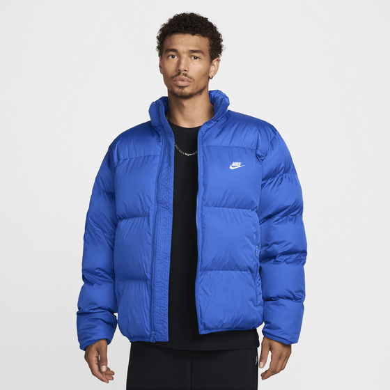 
NIKE, 
Men's Puffer Jacket Sportswear Club, 
Detail 1
