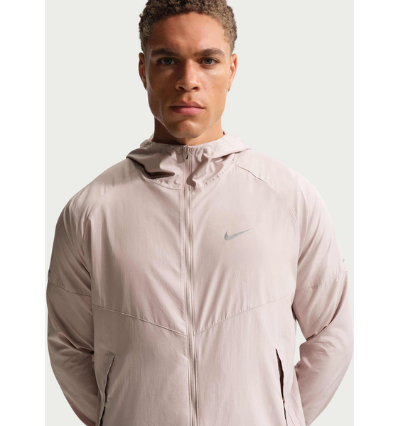 
NIKE, 
Men's Repel Running Jacket Miler, 
Detail 1
