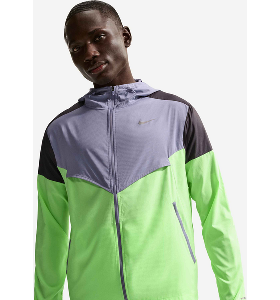 
NIKE, 
Men's Running Jacket Impossibly Light Windrunner, 
Detail 1
