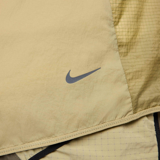 
NIKE, 
Men's Running Jacket Trail Aireez, 
Detail 8

