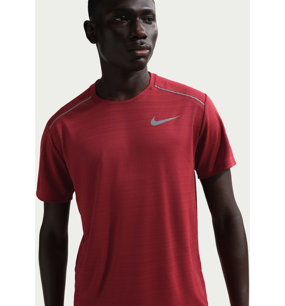 
NIKE, 
Men's Short-sleeve Running Top Miler, 
Detail 1
